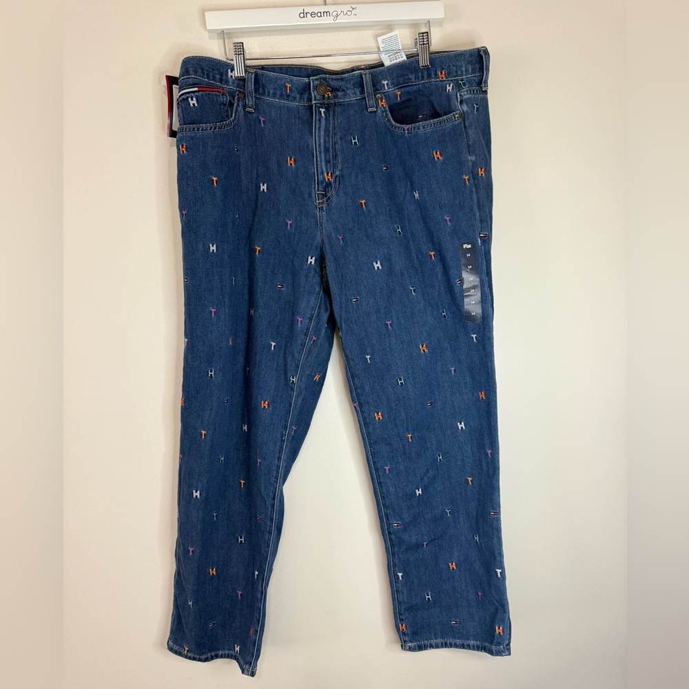 Tommy Hilfiger NWT Embroidered Dark Blue Denim Boyfriend Jeans in size 14